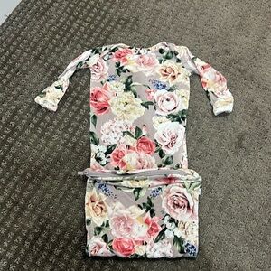 Posh peanut 0-3 baby gown